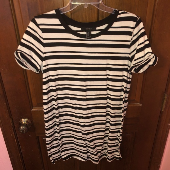 Forever 21 Dresses & Skirts - Forever 21 Black and White T-Shirt Dress
